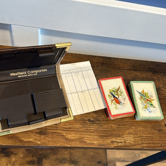 Travel Playing Card Set in "Card Caddy" Vinyl Case with Score Pads & Pencils - Picture 4 of 6